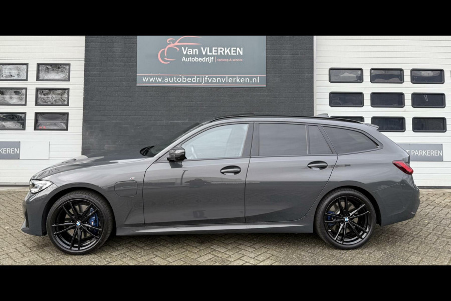 BMW 3 Serie Touring 330e xDrive M-Sport LAZER PANORAMADAK LEER