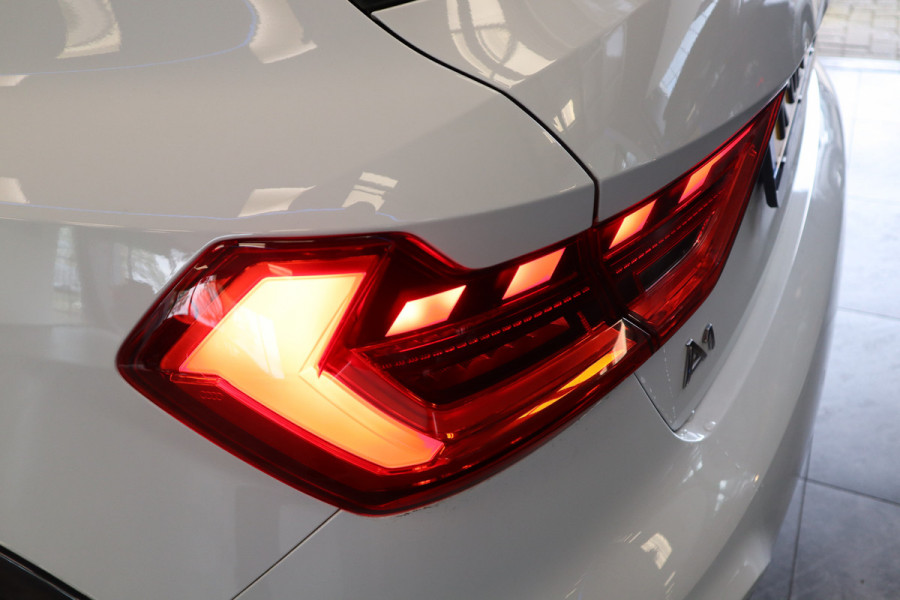 Audi A1 citycarver 30 TFSI epic Airco Cruise Control 17 LMV PDC VCP DAB+ 24 maanden garantie mogelijk (*vraag naar de voorwaarden)