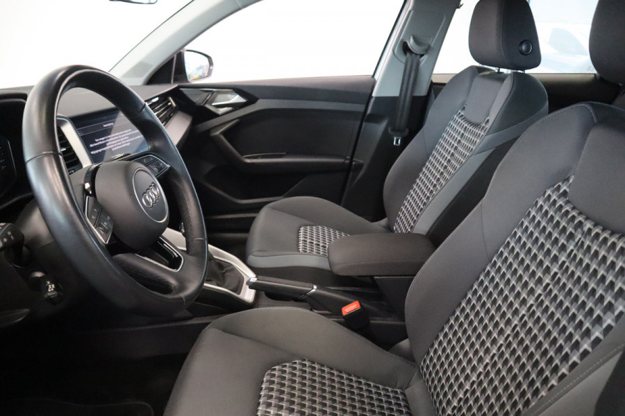 Audi A1 citycarver 30 TFSI epic Airco Cruise Control 17 LMV PDC VCP DAB+ 24 maanden garantie mogelijk (*vraag naar de voorwaarden)