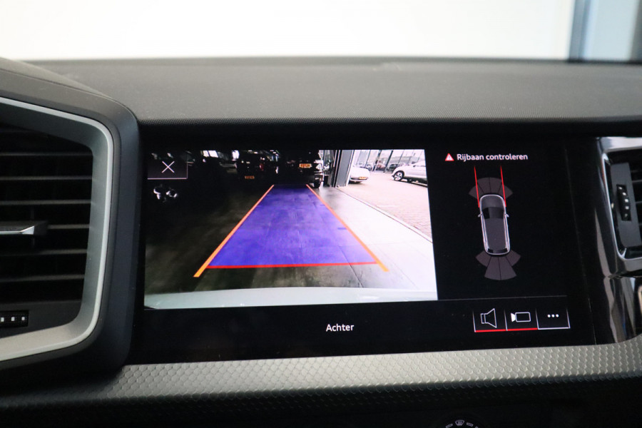 Audi A1 citycarver 30 TFSI epic Airco Cruise Control 17 LMV PDC VCP DAB+ 24 maanden garantie mogelijk (*vraag naar de voorwaarden)