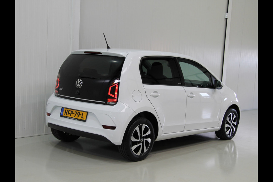 Volkswagen up! 1.0 Active 5drs. Clima | Apps