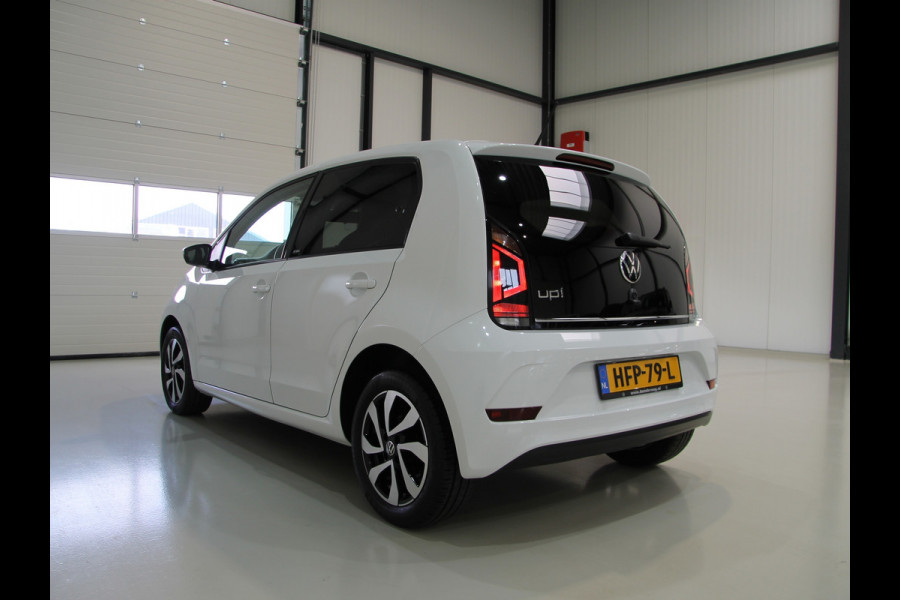 Volkswagen up! 1.0 Active 5drs. Clima | Apps