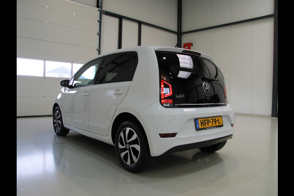 Volkswagen up! 1.0 Active 5drs. Clima | Apps