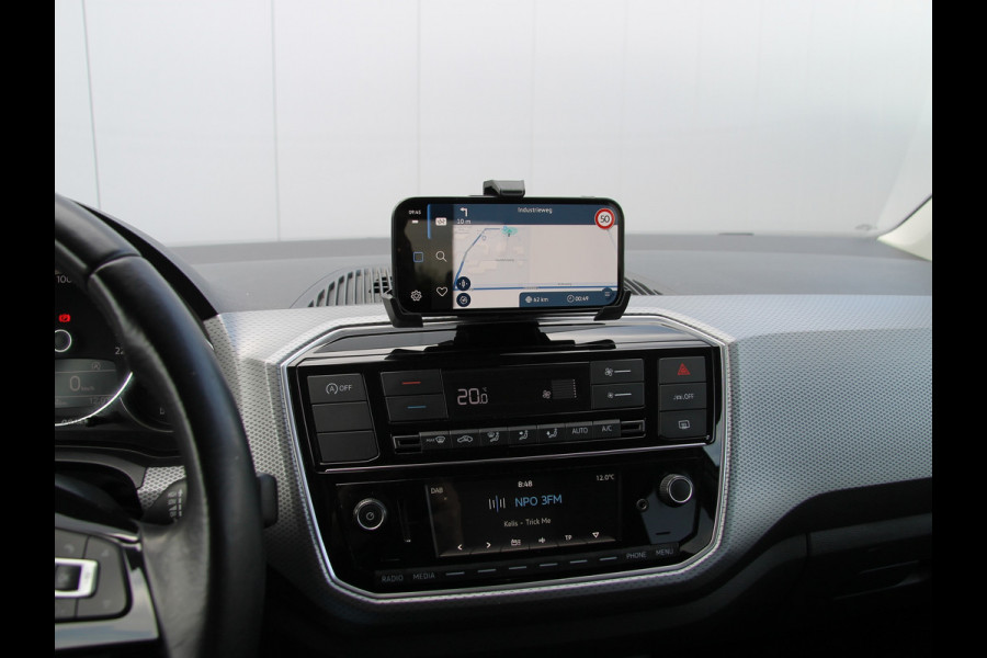 Volkswagen up! 1.0 Active 5drs. Clima | Apps