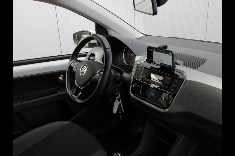 Volkswagen up! 1.0 Active 5drs. Clima | Apps