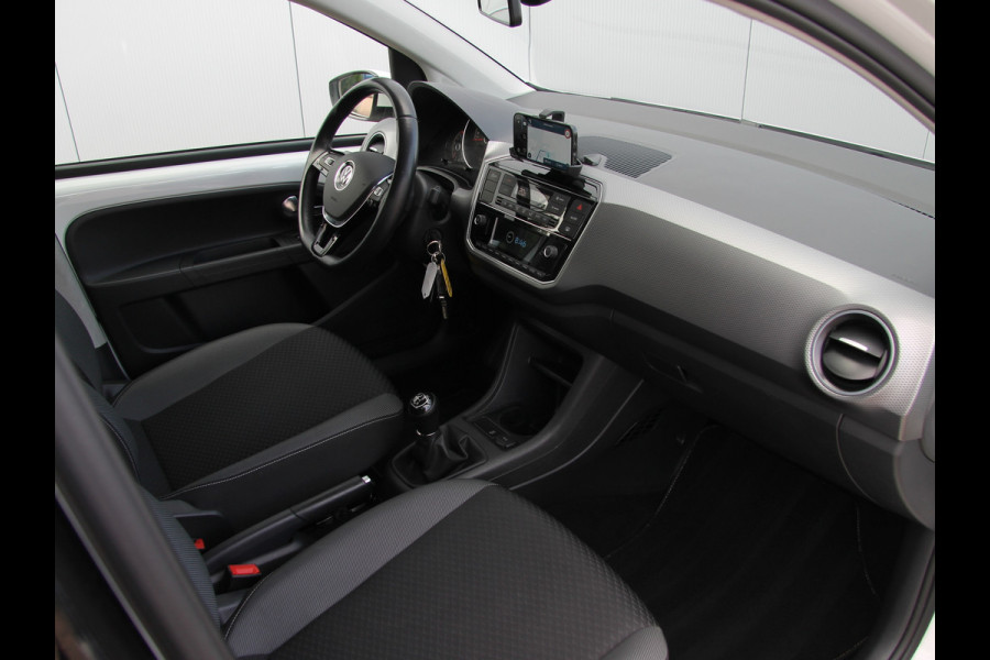 Volkswagen up! 1.0 Active 5drs. Clima | Apps
