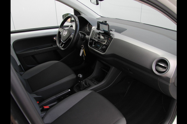 Volkswagen up! 1.0 Active 5drs. Clima | Apps