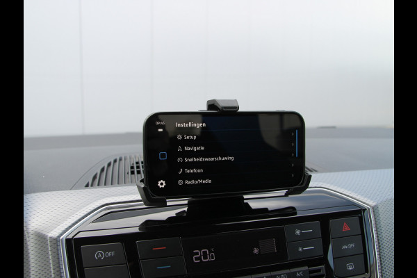 Volkswagen up! 1.0 Active 5drs. Clima | Apps