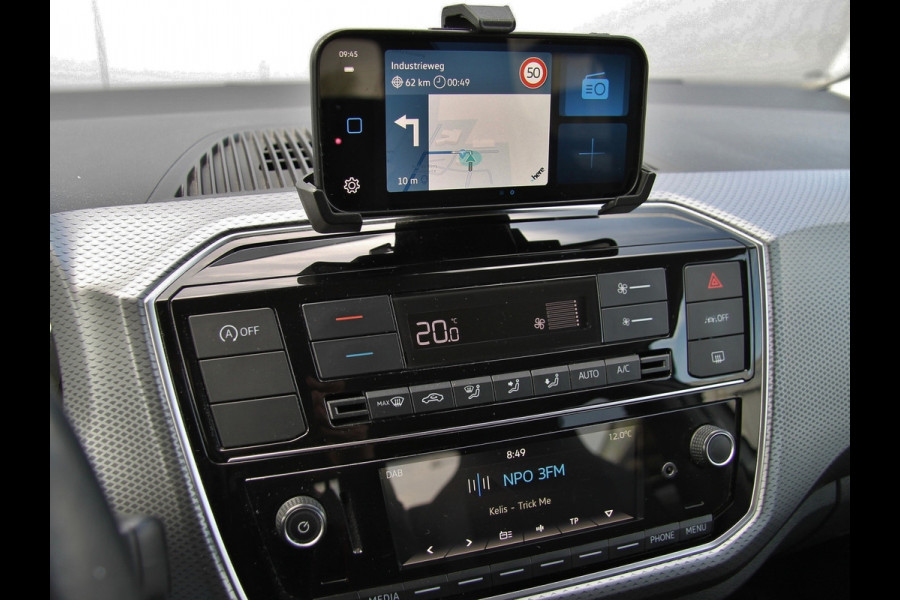Volkswagen up! 1.0 Active 5drs. Clima | Apps