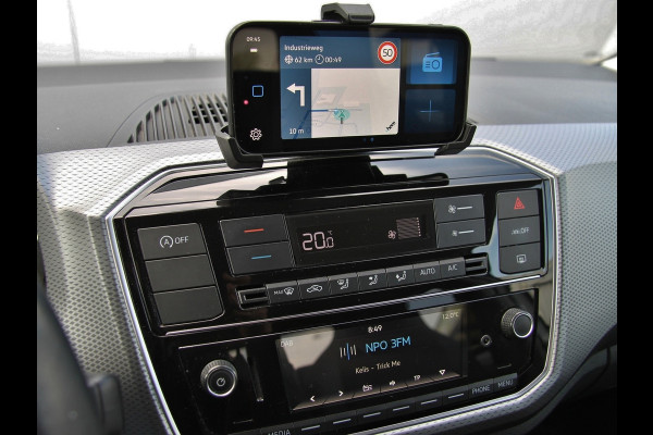 Volkswagen up! 1.0 Active 5drs. Clima | Apps