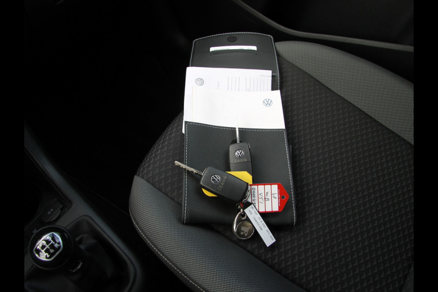 Volkswagen up! 1.0 Active 5drs. Clima | Apps