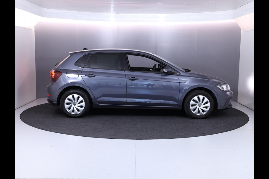 Volkswagen Polo 1.0 TSI Life 95 pk Automaat (DSG) | Private lease vanaf € 468,- pm | Navigatie via App | Autom. airco | Parkeersensoren (Park assist) | Adaptieve cruise control | Stoelverwarming | Volledig digitaal instrumentenpaneel |