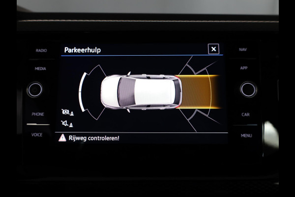 Volkswagen Polo 1.0 TSI Life 95 pk Automaat (DSG) | Private lease vanaf € 468,- pm | Navigatie via App | Autom. airco | Parkeersensoren (Park assist) | Adaptieve cruise control | Stoelverwarming | Volledig digitaal instrumentenpaneel |
