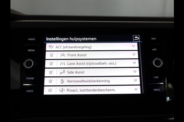 Volkswagen Polo 1.0 TSI Life 95 pk Automaat (DSG) | Private lease vanaf € 468,- pm | Navigatie via App | Autom. airco | Parkeersensoren (Park assist) | Adaptieve cruise control | Stoelverwarming | Volledig digitaal instrumentenpaneel |
