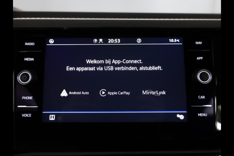 Volkswagen Polo 1.0 TSI Life 95 pk Automaat (DSG) | Private lease vanaf € 468,- pm | Navigatie via App | Autom. airco | Parkeersensoren (Park assist) | Adaptieve cruise control | Stoelverwarming | Volledig digitaal instrumentenpaneel |