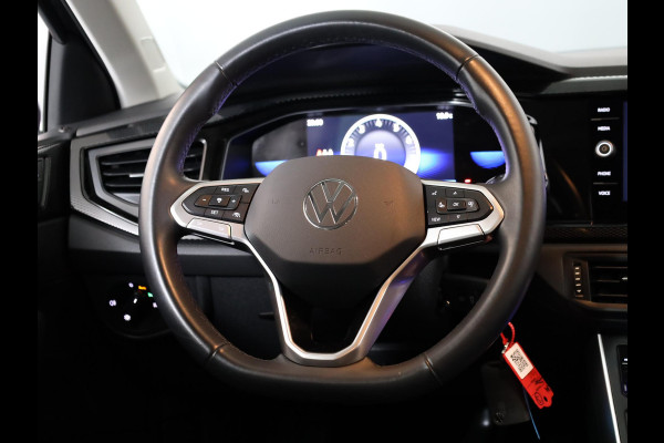 Volkswagen Polo 1.0 TSI Life 95 pk Automaat (DSG) | Private lease vanaf € 468,- pm | Navigatie via App | Autom. airco | Parkeersensoren (Park assist) | Adaptieve cruise control | Stoelverwarming | Volledig digitaal instrumentenpaneel |