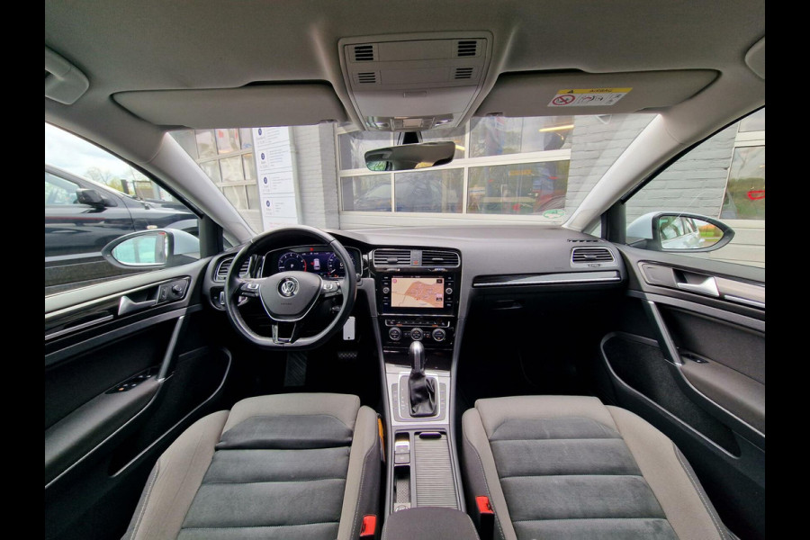 Volkswagen GOLF Variant 1.0 TSI Highline Business R DSG|ACC|Carplay|Stoelverwarming|Digidash|