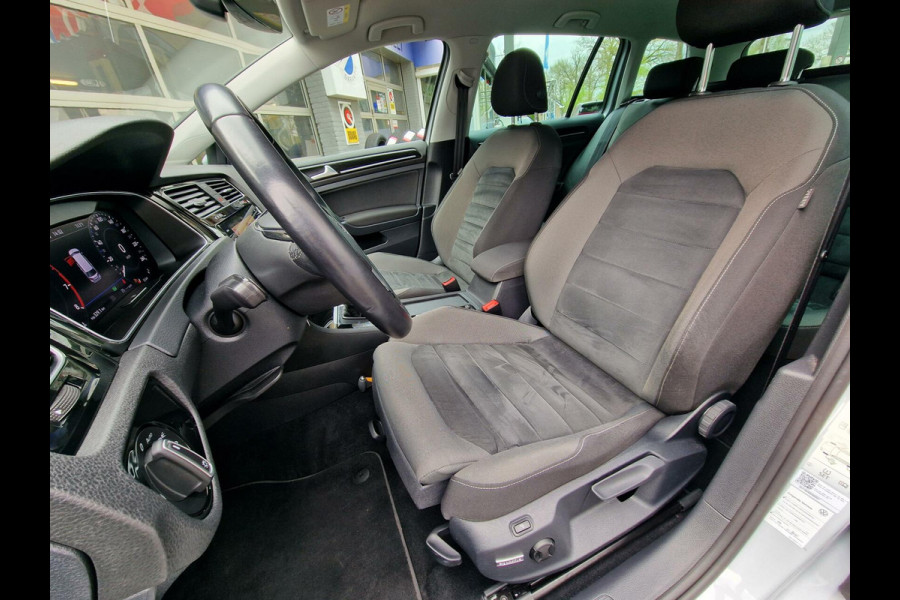 Volkswagen GOLF Variant 1.0 TSI Highline Business R DSG|ACC|Carplay|Stoelverwarming|Digidash|
