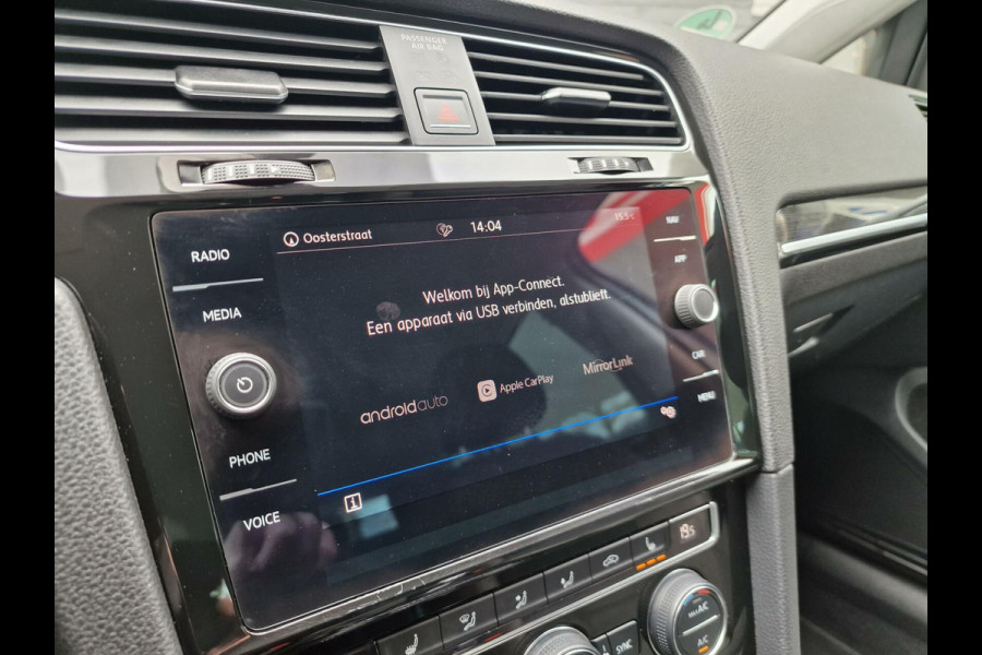 Volkswagen GOLF Variant 1.0 TSI Highline Business R DSG|ACC|Carplay|Stoelverwarming|Digidash|