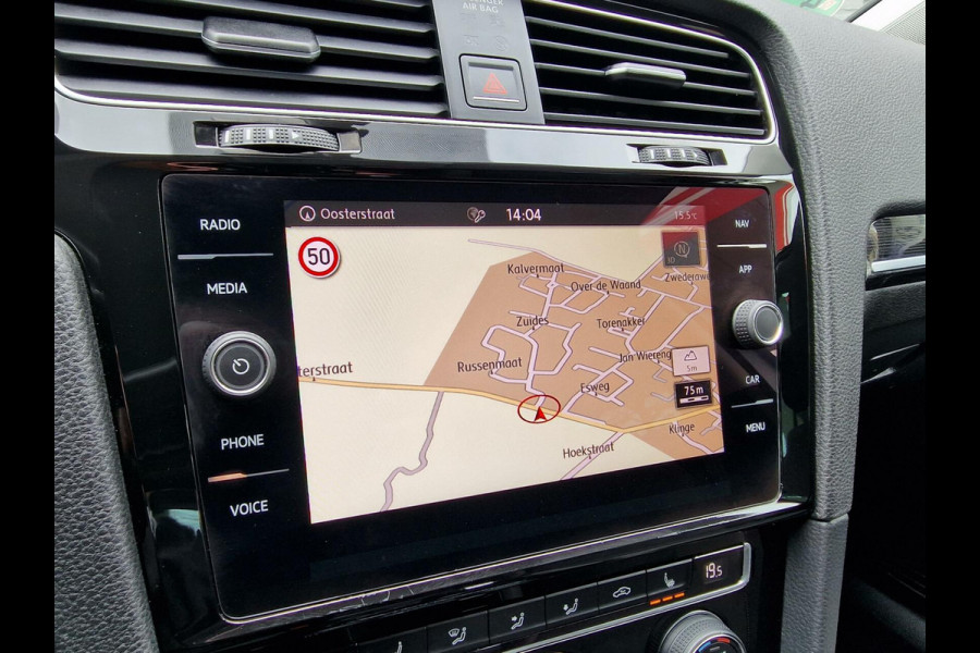 Volkswagen GOLF Variant 1.0 TSI Highline Business R DSG|ACC|Carplay|Stoelverwarming|Digidash|