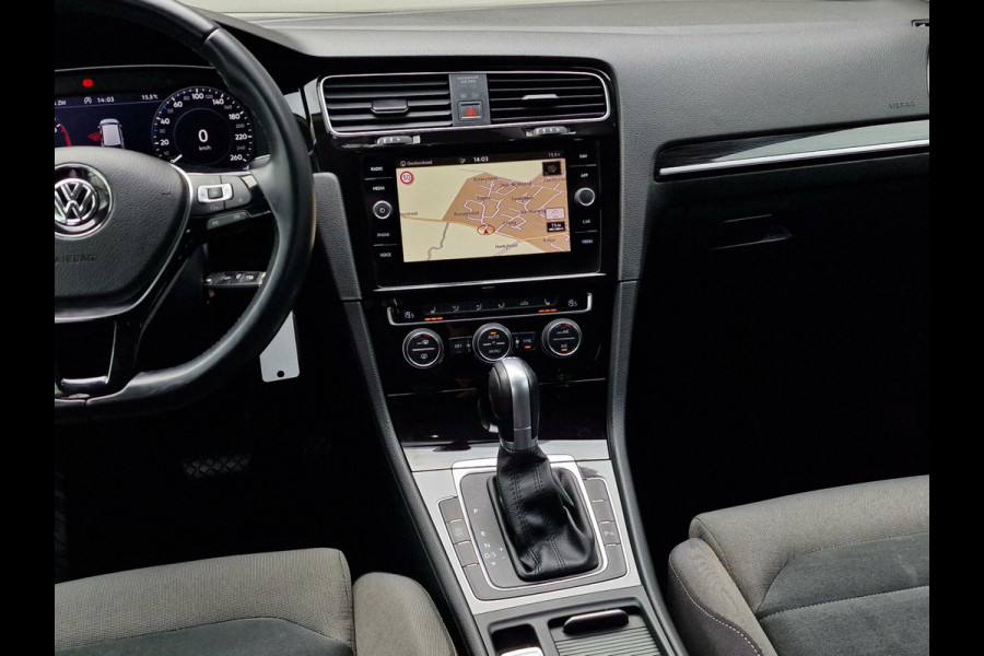 Volkswagen GOLF Variant 1.0 TSI Highline Business R DSG|ACC|Carplay|Stoelverwarming|Digidash|
