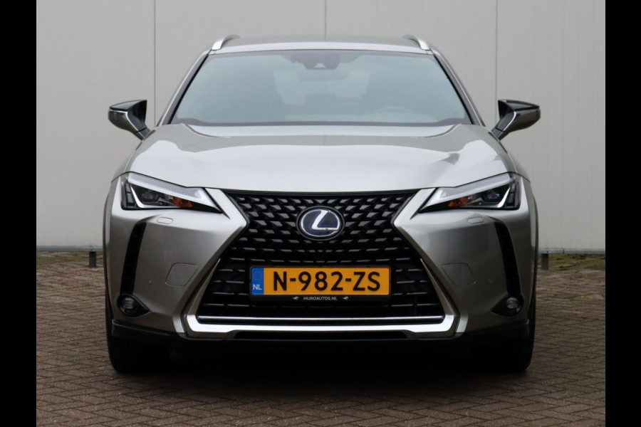 Lexus UX 250h Preference Line | Stoelverwarming | Parkeersensoren | Trekh