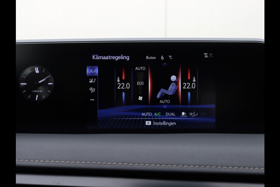 Lexus UX 250h Preference Line | Stoelverwarming | Parkeersensoren | Trekh