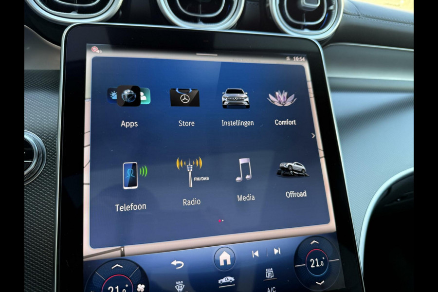 Mercedes-Benz GLC 300e 4MATIC AMG Line PANORAMADAK LEER ADAPTIVE CRUISE