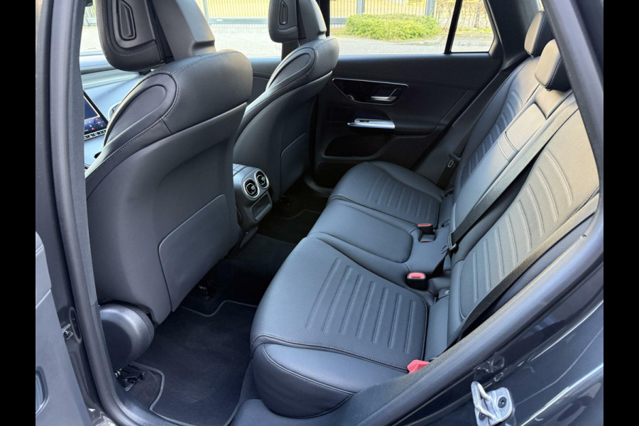 Mercedes-Benz GLC 300e 4MATIC AMG Line PANORAMADAK LEER ADAPTIVE CRUISE