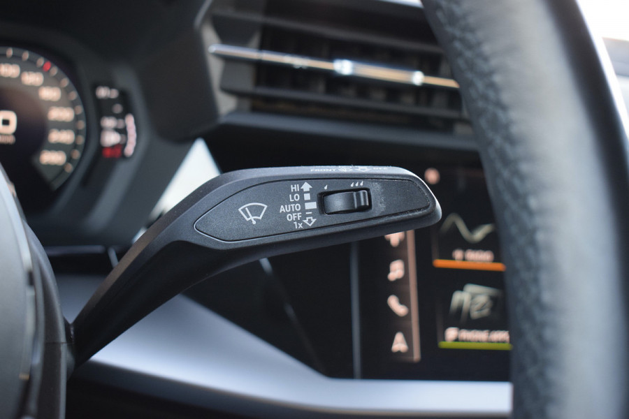 Audi A3 Sportback 35 TFSI S edition | 2x S-Line | Virtual | Stoelverwarming | Climate