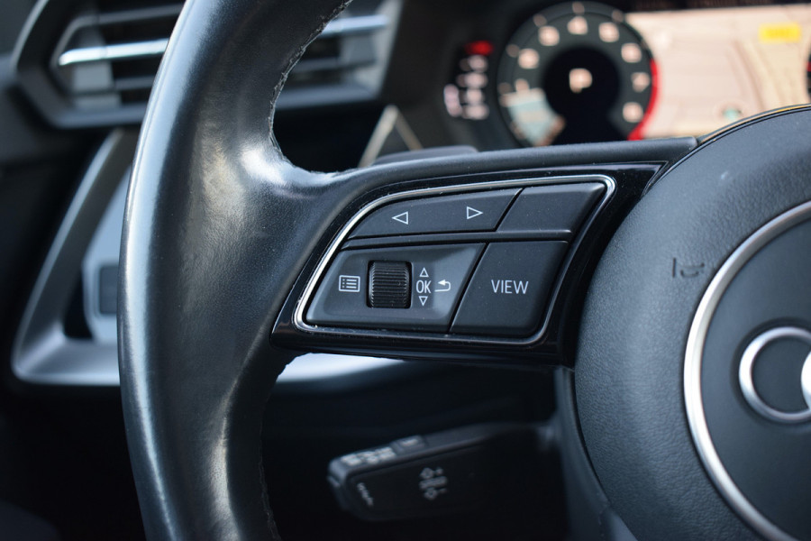 Audi A3 Sportback 35 TFSI S edition | 2x S-Line | Virtual | Stoelverwarming | Climate