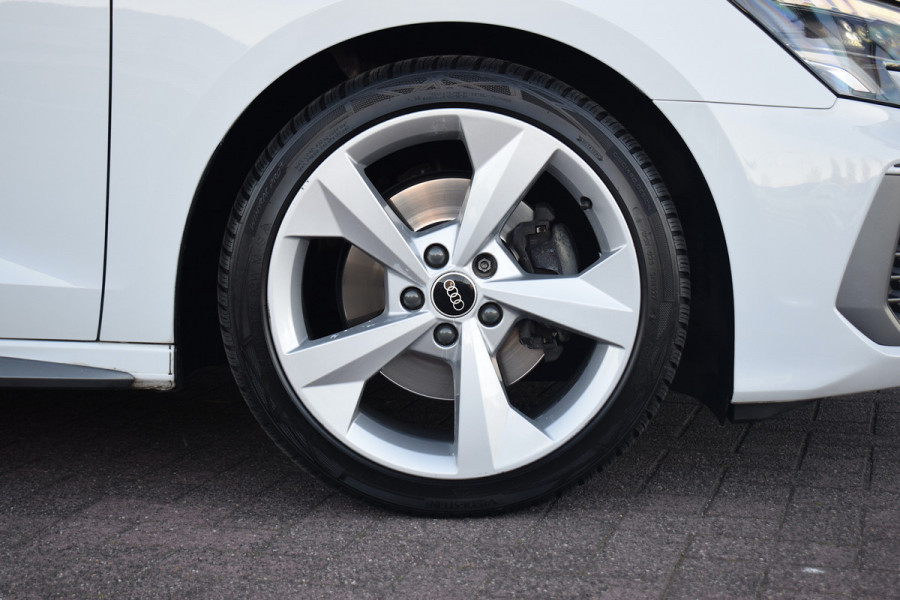 Audi A3 Sportback 35 TFSI S edition | 2x S-Line | Virtual | Stoelverwarming | Climate