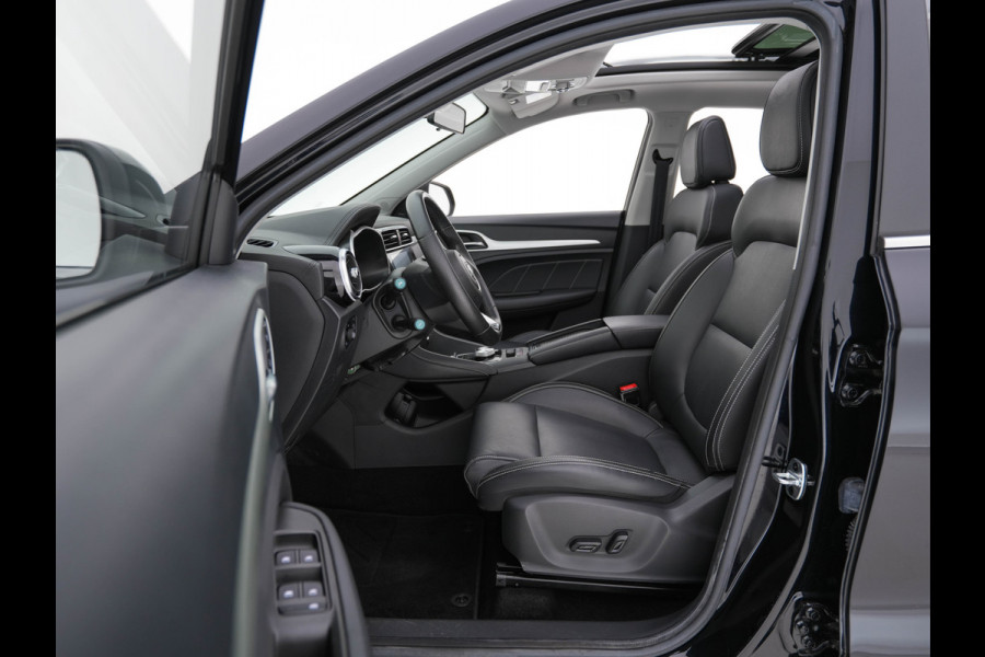 MG ZS EV Luxury 45 kWh (INCL-BTW) *PANO | FULL-LEATHER | CCS-FASTLOADER | KEYLESS | NAVI-FULLMAP | ADAPTIVE-CRUISE | CAMERA | HEATED-SEATS | CARPLAY | LANE-ASSIST | DAB | SPORT-SEATS | 18"ALU*