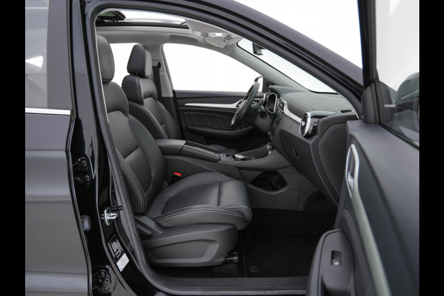 MG ZS EV Luxury 45 kWh (INCL-BTW) *PANO | FULL-LEATHER | CCS-FASTLOADER | KEYLESS | NAVI-FULLMAP | ADAPTIVE-CRUISE | CAMERA | HEATED-SEATS | CARPLAY | LANE-ASSIST | DAB | SPORT-SEATS | 18"ALU*