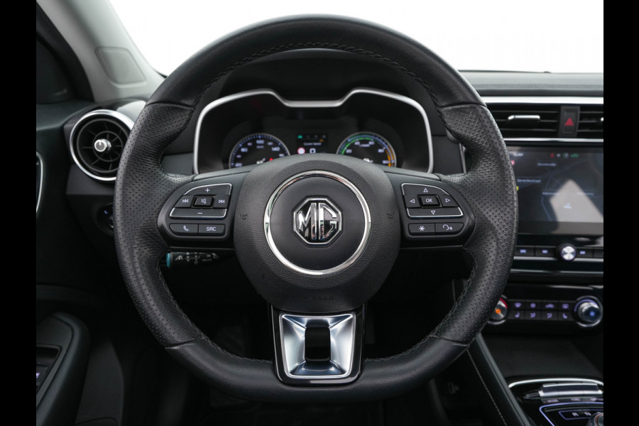 MG ZS EV Luxury 45 kWh (INCL-BTW) *PANO | FULL-LEATHER | CCS-FASTLOADER | KEYLESS | NAVI-FULLMAP | ADAPTIVE-CRUISE | CAMERA | HEATED-SEATS | CARPLAY | LANE-ASSIST | DAB | SPORT-SEATS | 18"ALU*