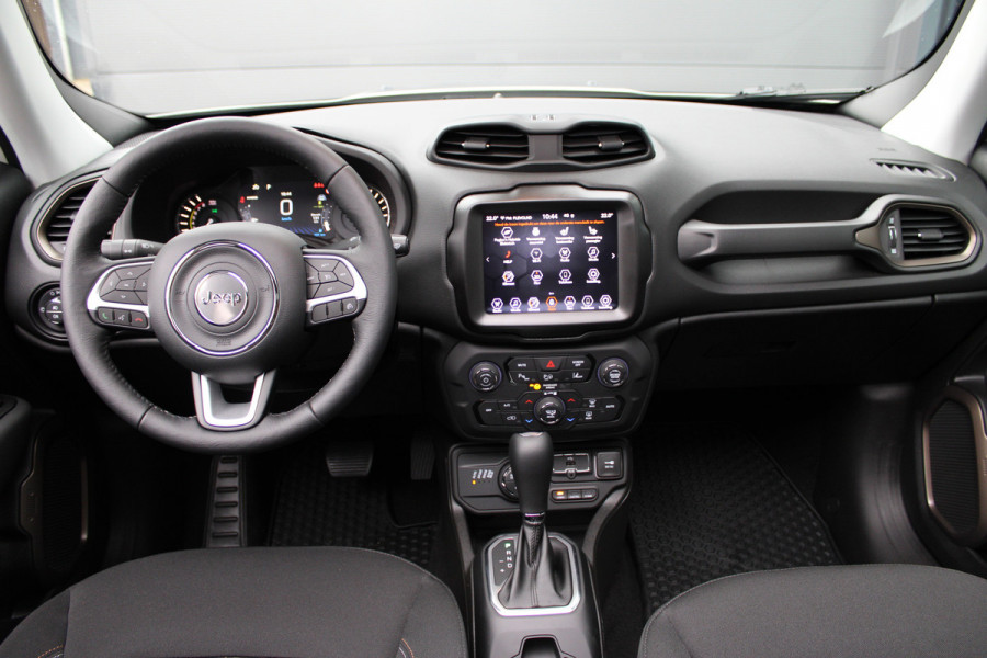 Jeep Renegade 4xe 240 Plug-in Hybrid Electric Upland | Panoramadak | Winterpakket | Led | Camera | Parkeer assistent