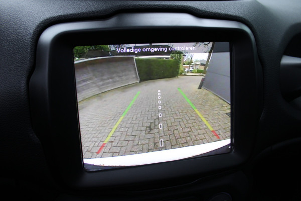 Jeep Renegade 4xe 240 Plug-in Hybrid Electric Upland | Panoramadak | Winterpakket | Led | Camera | Parkeer assistent