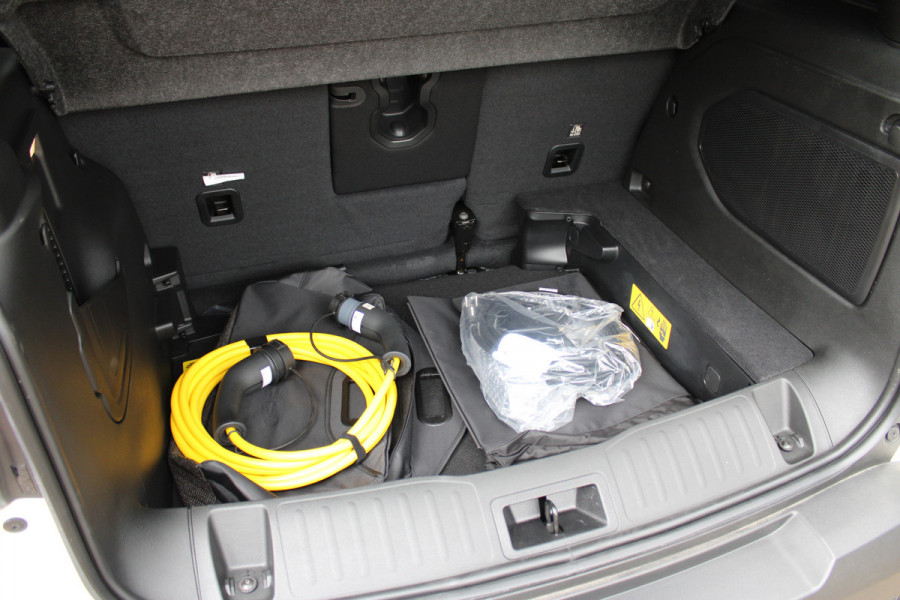Jeep Renegade 4xe 240 Plug-in Hybrid Electric Upland | Panoramadak | Winterpakket | Led | Camera | Parkeer assistent