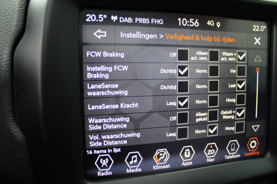 Jeep Renegade 4xe 240 Plug-in Hybrid Electric Upland | Panoramadak | Winterpakket | Led | Camera | Parkeer assistent
