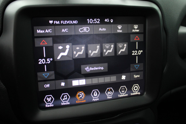 Jeep Renegade 4xe 240 Plug-in Hybrid Electric Upland | Panoramadak | Winterpakket | Led | Camera | Parkeer assistent