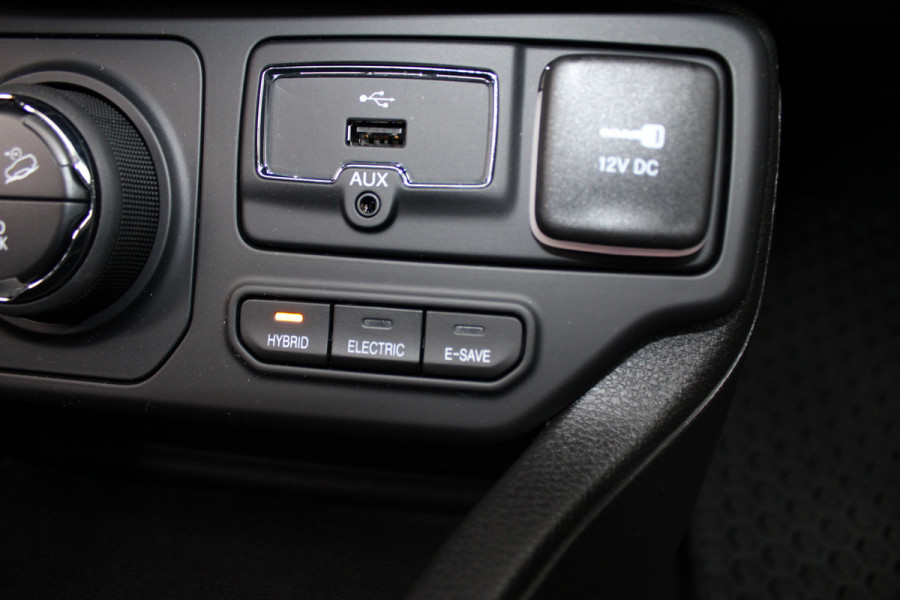 Jeep Renegade 4xe 240 Plug-in Hybrid Electric Upland | Panoramadak | Winterpakket | Led | Camera | Parkeer assistent