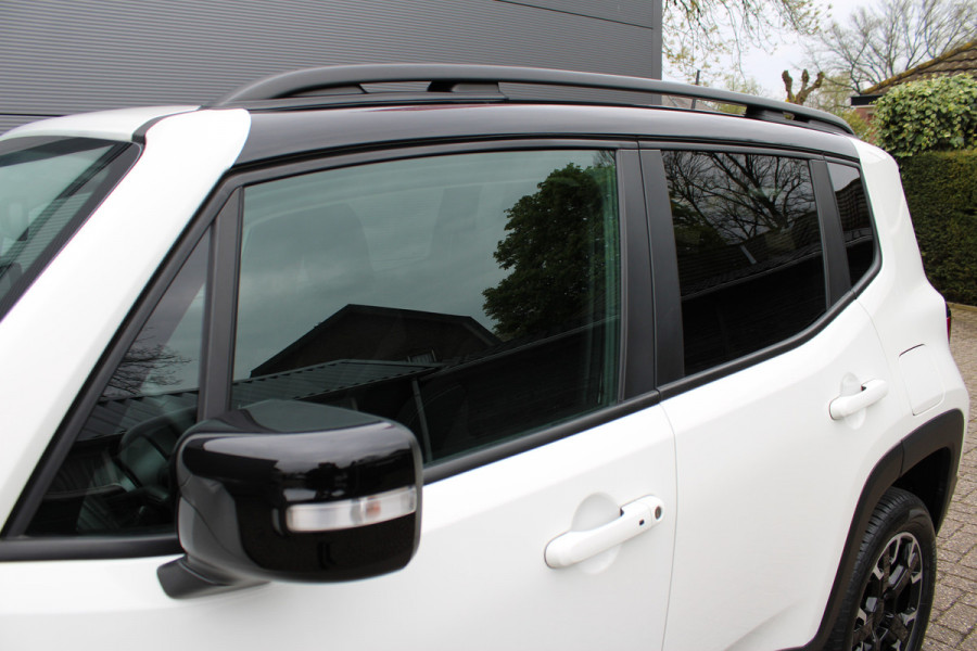 Jeep Renegade 4xe 240 Plug-in Hybrid Electric Upland | Panoramadak | Winterpakket | Led | Camera | Parkeer assistent
