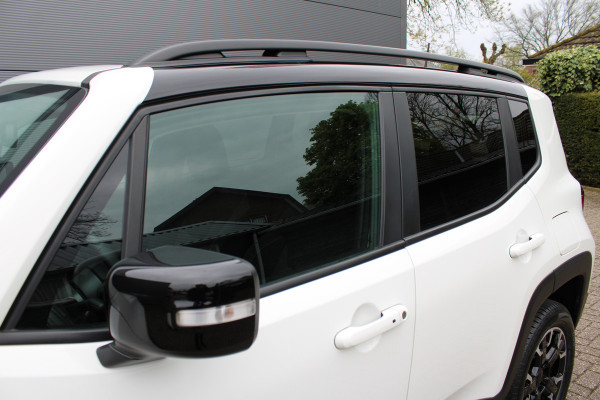 Jeep Renegade 4xe 240 Plug-in Hybrid Electric Upland | Panoramadak | Winterpakket | Led | Camera | Parkeer assistent