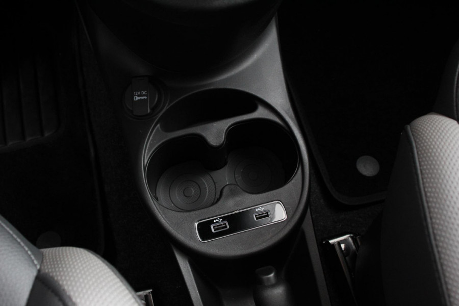 Fiat 500 1.0 Hybrid Sport Connect Navigatie Apple Carplay/Android Auto Airco Cruise Control DAB Lichtmetalen Velgen