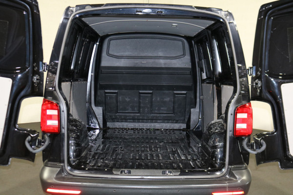 Volkswagen Transporter 2.0 TDI L1 H1 150pk Airco Navigatie