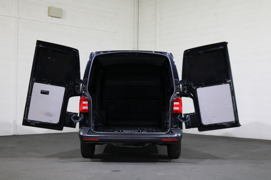 Volkswagen Transporter 2.0 TDI L1 H1 150pk Airco Navigatie