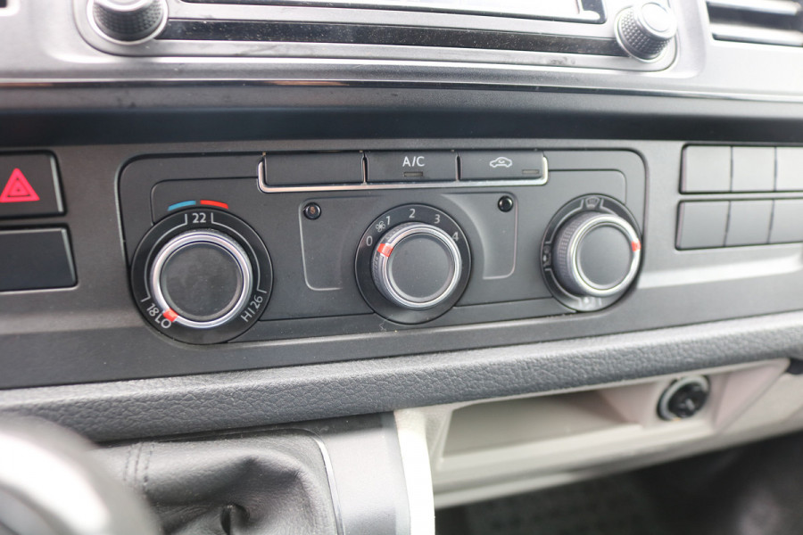 Volkswagen Transporter 2.0 TDI L1 H1 150pk Airco Navigatie
