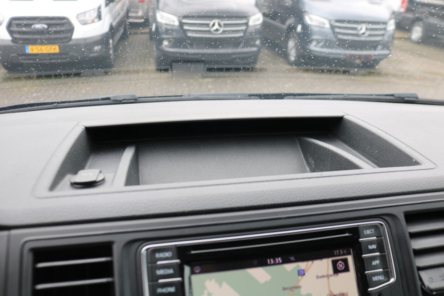 Volkswagen Transporter 2.0 TDI L1 H1 150pk Airco Navigatie