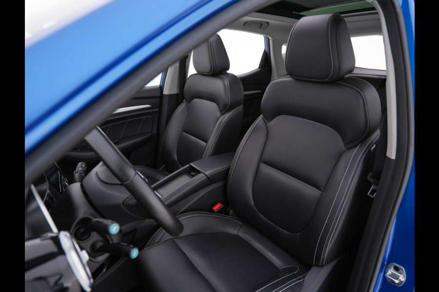 MG ZS EV Luxury 45 kWh (INCL-BTW) *PANO | FULL-LEATHER | CCS-FASTLOADER | KEYLESS | NAVI-FULLMAP | ADAPTIVE-CRUISE | CAMERA | HEATED-SEATS | CARPLAY | LANE-ASSIST | SPORT-SEATS | 17"ALU*