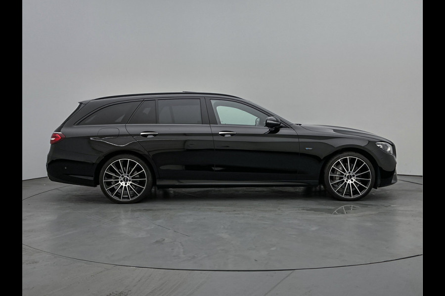 Mercedes-Benz E-Klasse Estate 300 e AMG Line | Panoramadak | Multispaaks lichtmetalen velgen | MBUX wide screen | Navigatie | Parking support | Inclusief 24 maanden MB Certified garantie voor Europa.